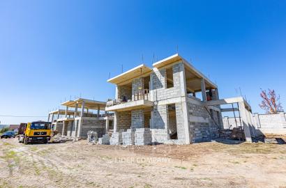 Casă Hi-Tech de vânzare în Băcioi