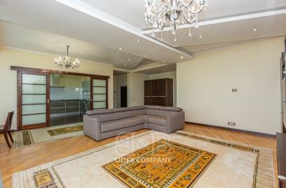 Apartament cu 3 camere de vânzare - Botanica