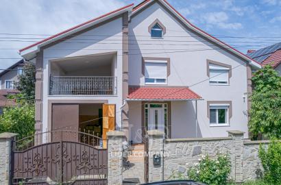 Casă de închiriat - cu 2 nivele - Stăuceni