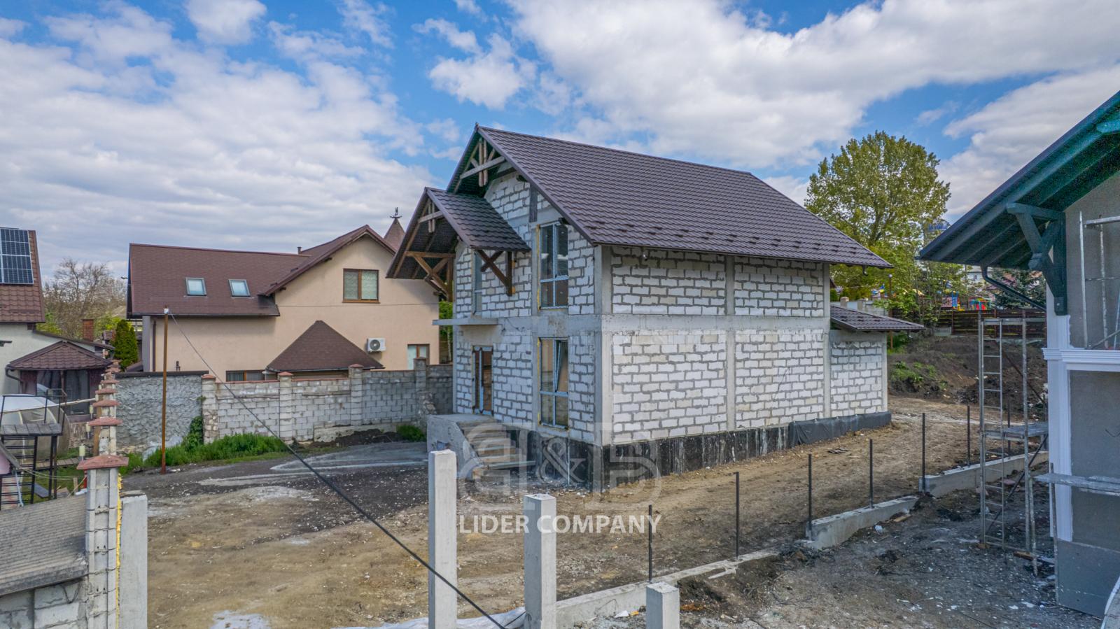 De vânzare casă cu 2 nivele la Colonița