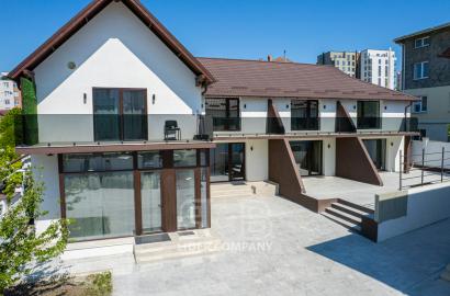 De vânzare Townhouse spațios cu 2 nivele - Durlești