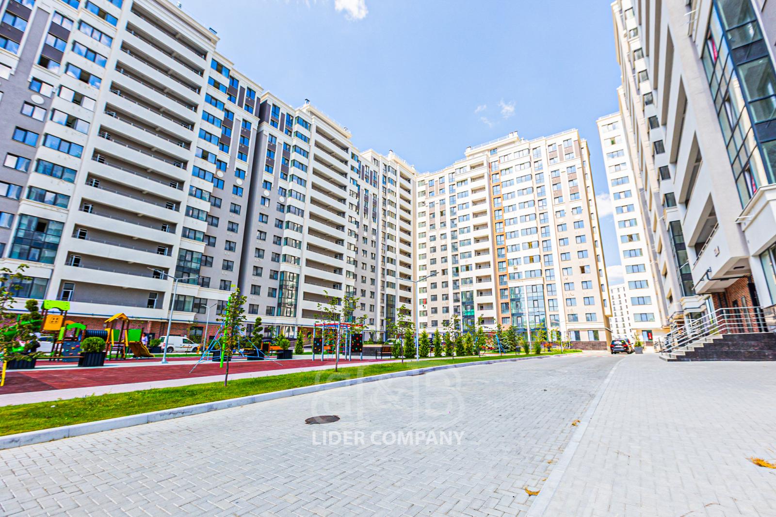 De vânzare apartament cu 3 camere - complexul ExFactor, Buiucani
