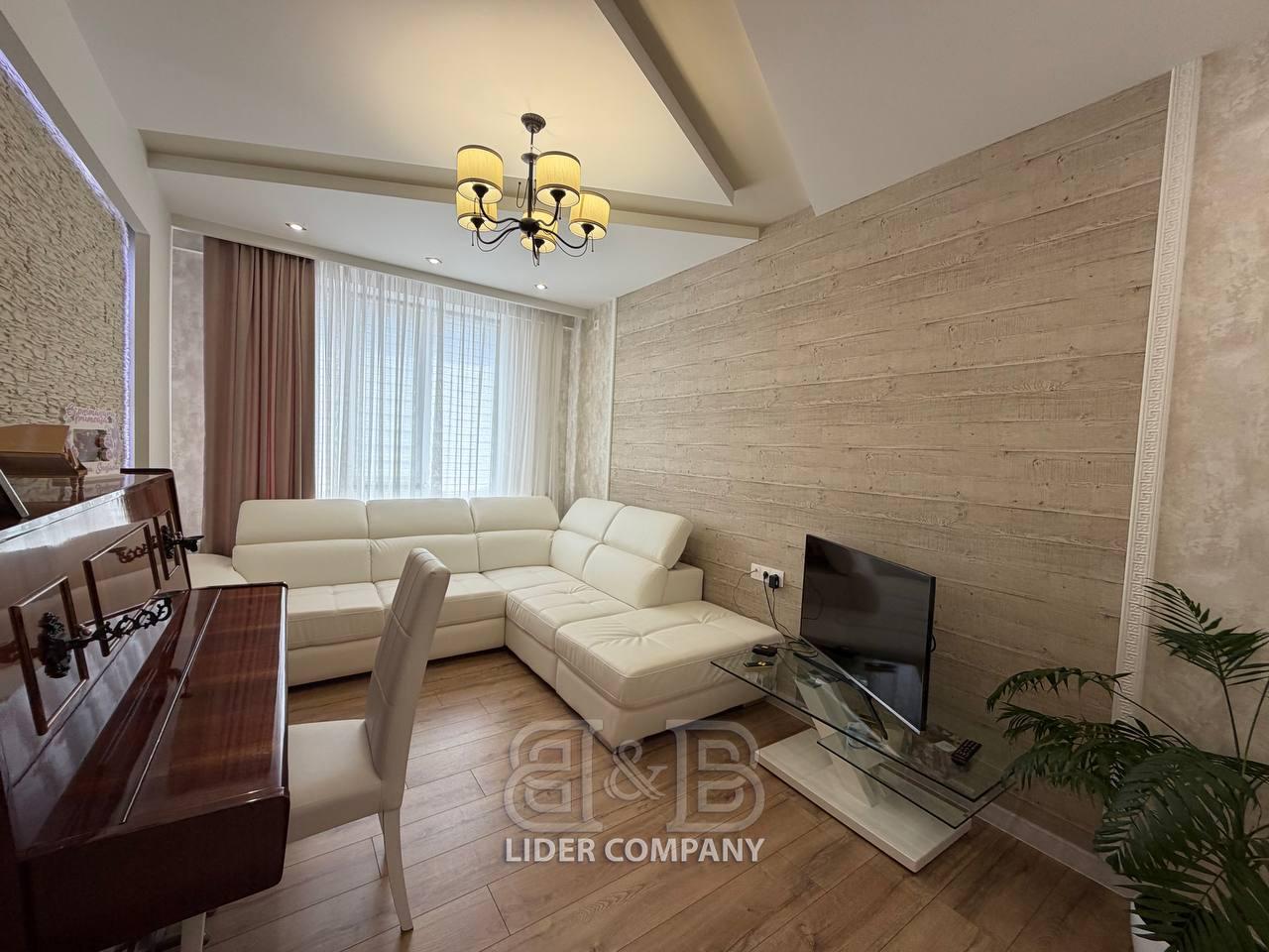 De vânzare apartament cu 3 camere - Botanica