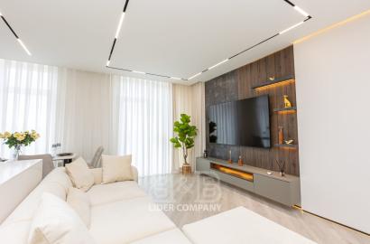 Apartament cu 2 camere de vânzare - Centru