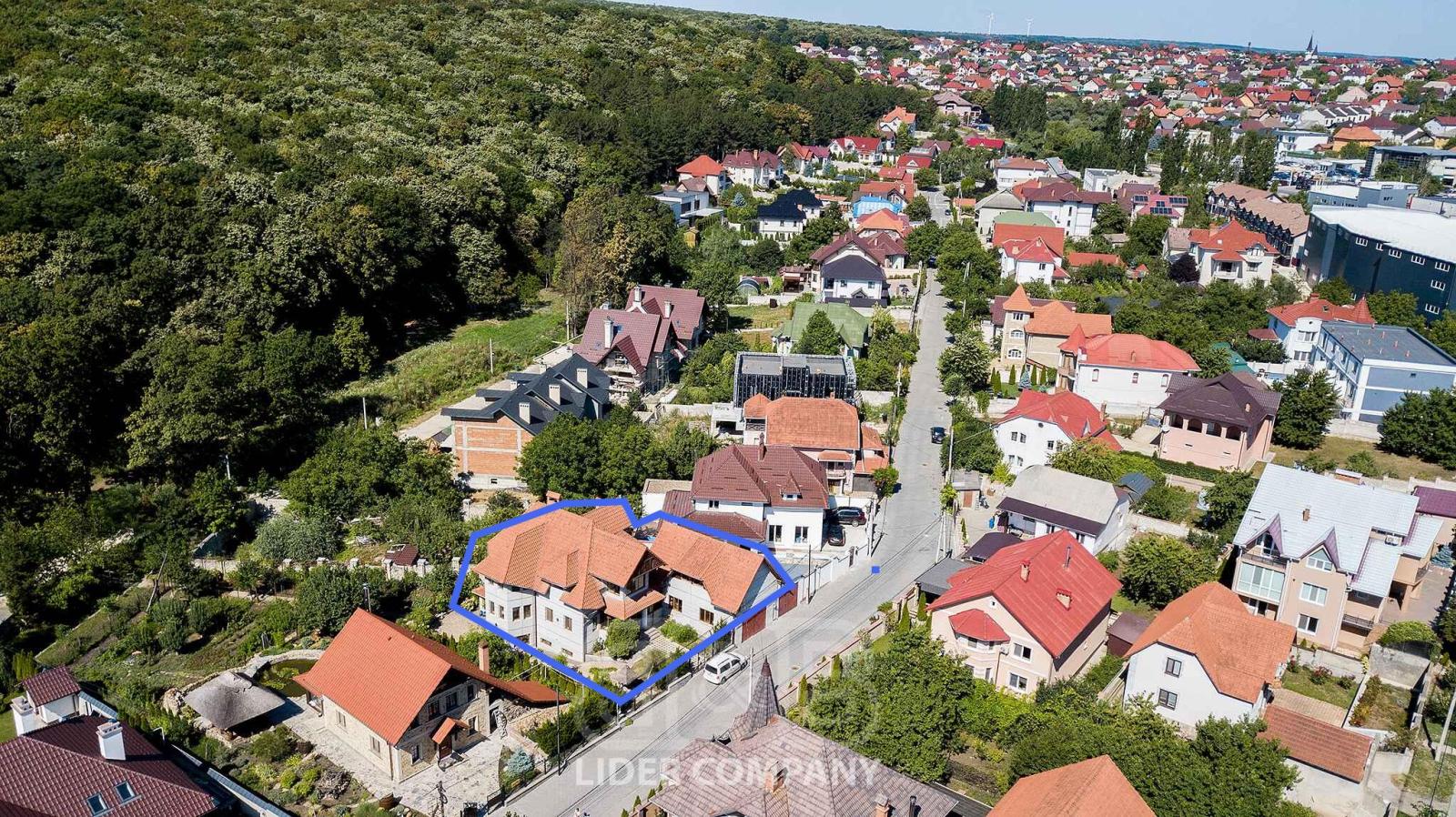 Casă modernă cu 3 niveluri de vânzare - Durlești