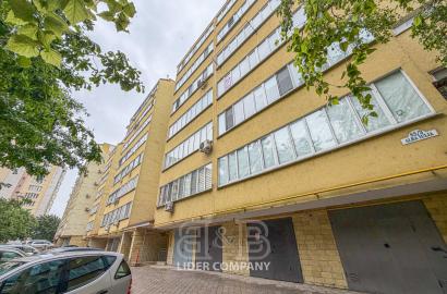 De vânzare apartament cu 2 camere - Buiucani