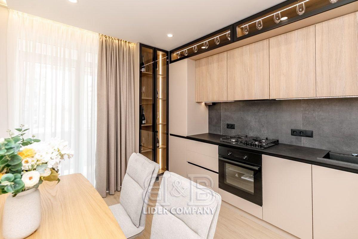 De vânzare apartament cu 1 cameră și living – Complexul Exfactor Grand Family