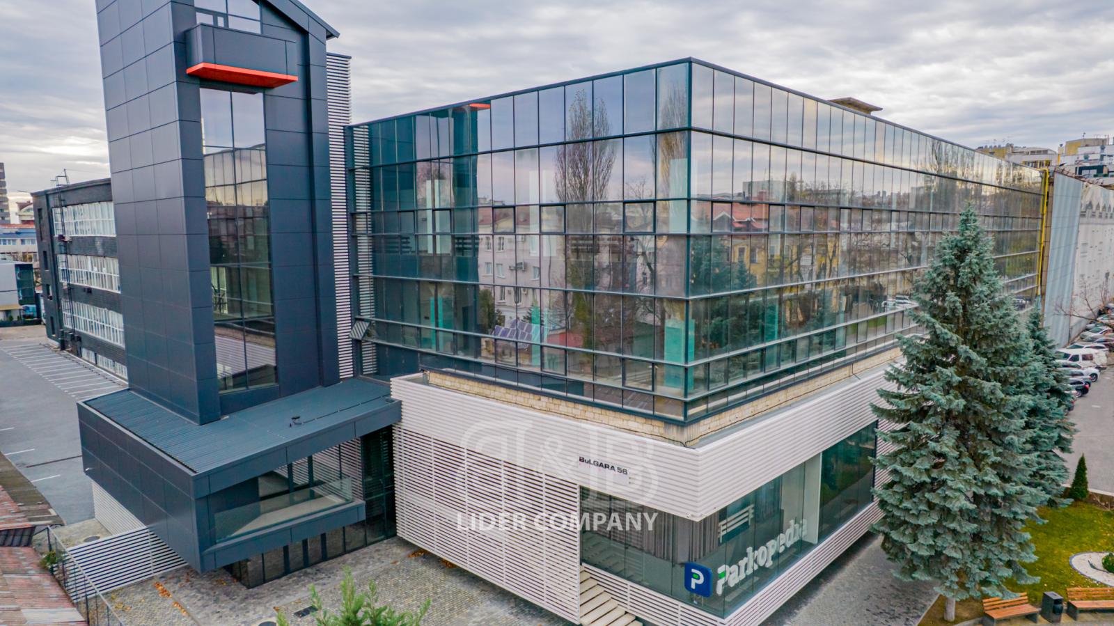 Spațiu comercial de închiriat - sectorul Centru