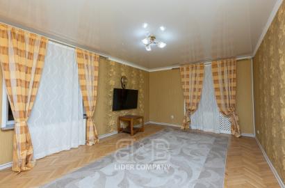 De vânzare apartament cu 4 camere - Telecentru