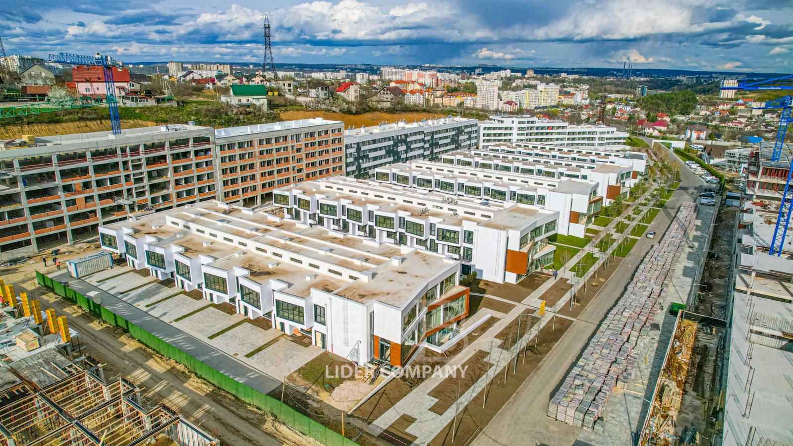 De vânzare apartament cu 2 camere și living - HORA Village, Buiucani