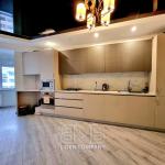 De vânzare apartament cu 2 camere și living - sectorul Botanica
