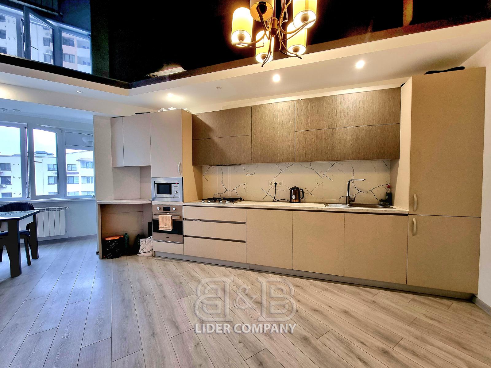 De vânzare apartament cu 2 camere și living - sectorul Botanica